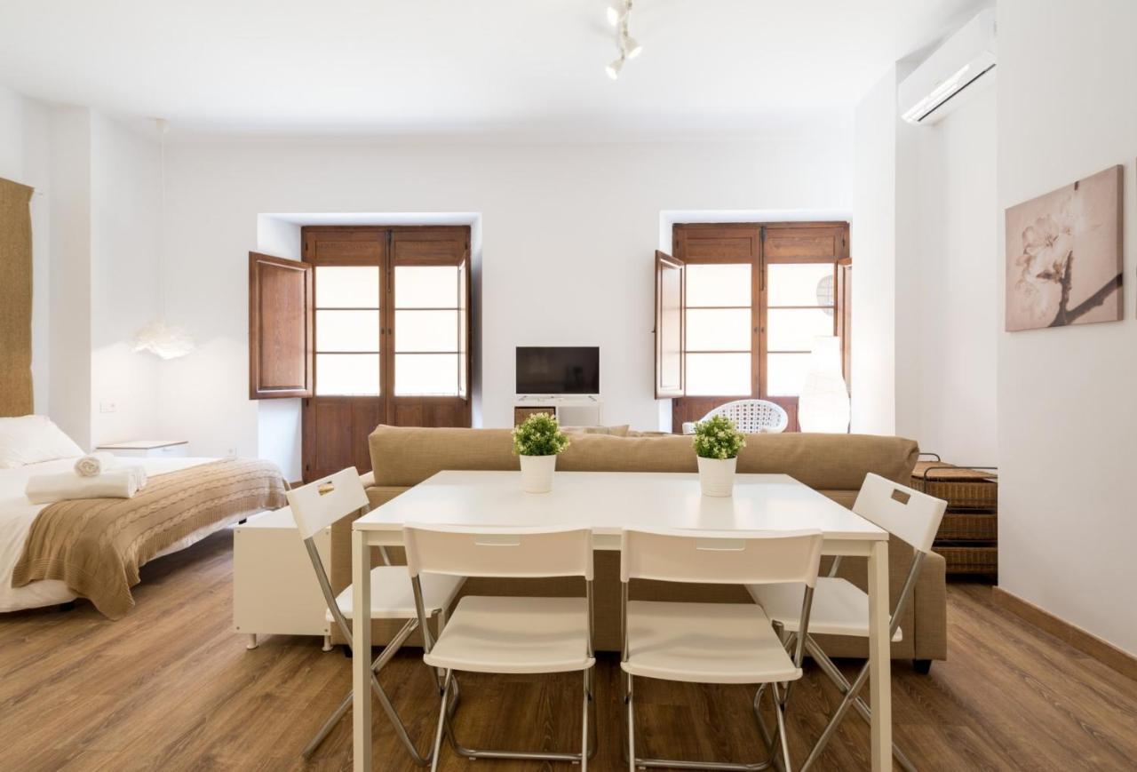 Santiago Premium Loft I Appartement Málaga Buitenkant foto